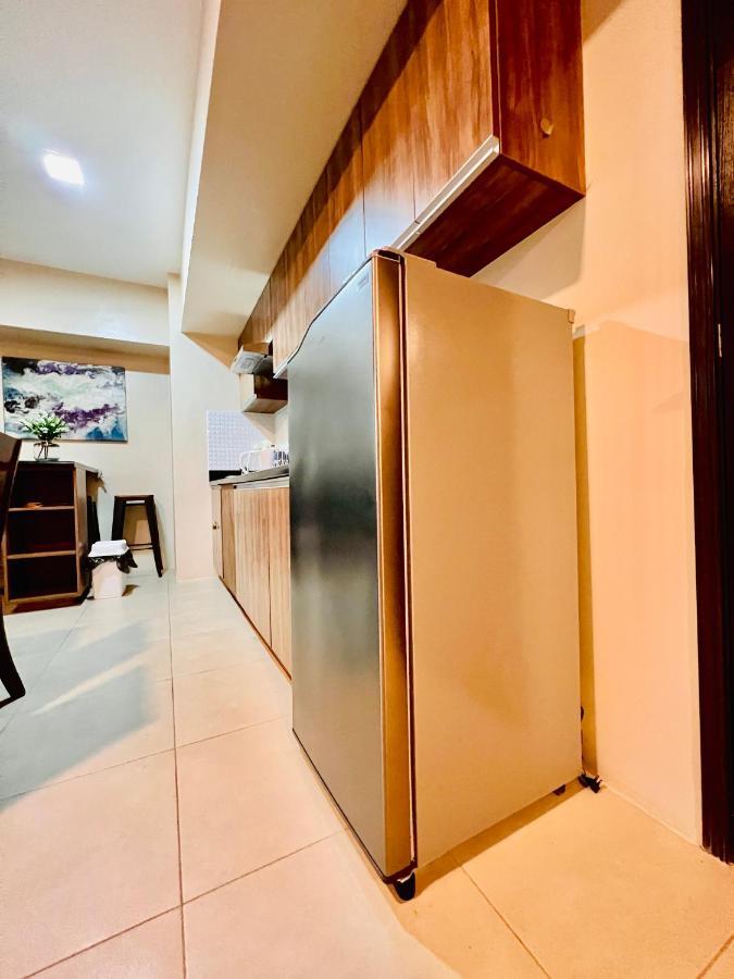 * * *H Incomparable Value Iloilo City Exterior photo